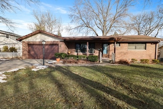 2306 Vine St, Valparaiso, IN 46383
