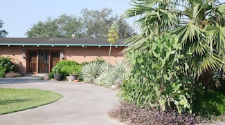 246 Mccain Ave, Raymondville, TX 78580