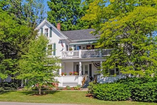 98 N Main St Unit 3, Wolfeboro, NH 03894