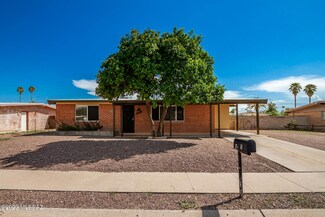 8320 E Vicksburg St, Tucson, AZ 85710