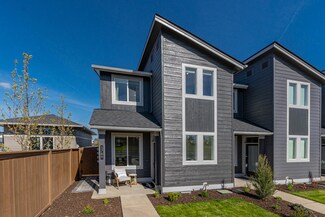 20883 SE Denver Dr, Bend, OR 97702