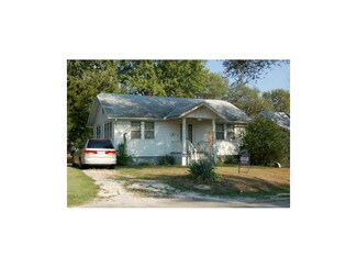 1221 S Glenwood Ave, Independence, MO 64052