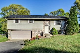 8121 Blue Spruce Dr, Hixson, TN 37343