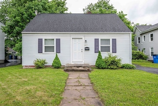2579 Whitney Ave, Hamden, CT 06518