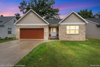 11785 Cardwell St, Livonia, MI 48150