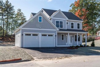 4 Wellesley Rd, Nashua, NH 03062