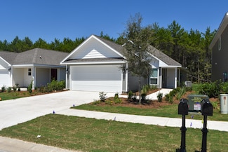 575 Earl Godwin Rd, Freeport, FL 32439