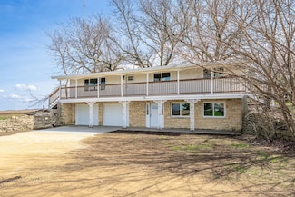 237 N Simmons St, Stockton, IL 61085