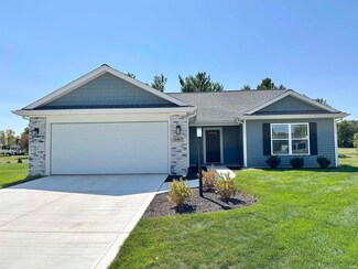 8403 Kenny Ct, Fort Wayne, IN 46818