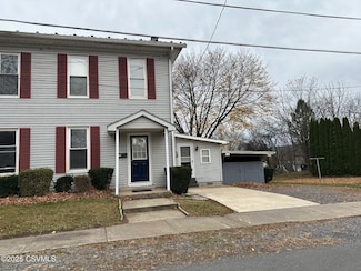 32 S Main St, Watsontown, PA 17777