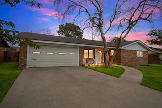 805 W Spruce Ave, Midland, TX 79705