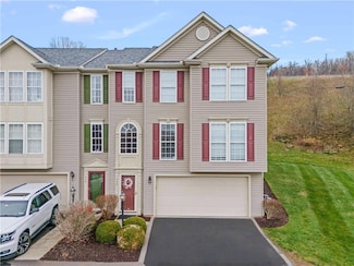 932 Royal Ct, Canonsburg, PA 15317