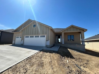 8222 N 167th Ave, Bennington, NE 68007