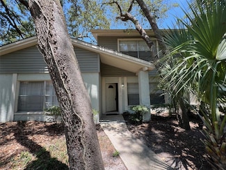 14667 Pine Glen Cir, Lutz, FL 33559