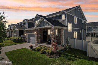 3678 Rushton View Dr, South Jordan, UT 84095