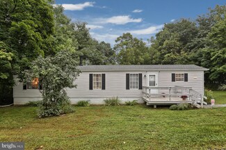 195 Umberger St, Harrisburg, PA 17112