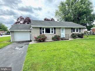313 Martha St, Robesonia, PA 19551