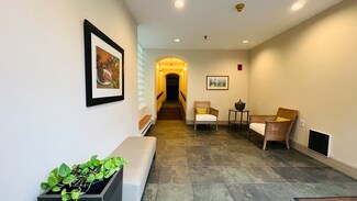 66 Winchester St Unit PHB, Brookline, MA 02446