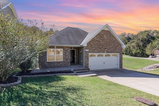 616 Hidden Valley Dr, Clarksville, TN 37040