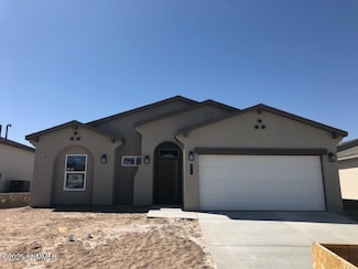 2130 Torreon Rd, Las Cruces, NM 88012