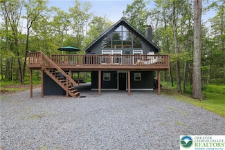 286 Fawn Rd, Pocono Lake, PA 18347
