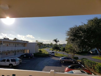 2534 Garden Dr S Unit 202, Lake Worth, FL 33461