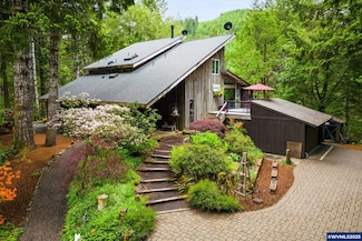 12251 SW East Creek Rd, Willamina, OR 97396