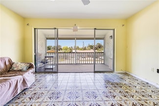 4900 Biscayne Dr Unit 14, Naples, FL 34112