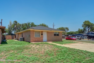 2302 40th St, Lubbock, TX 79412
