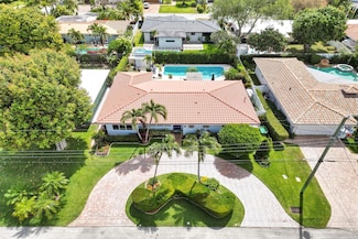 2130 NE 16th Ave, Wilton Manors, FL 33305