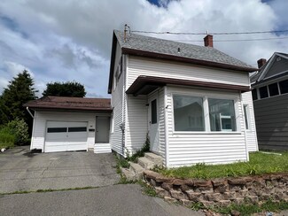 107 4th Ave, Madawaska, ME 04756