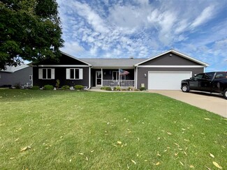 3141 Bollenbeck St, Cross Plains, WI 53528