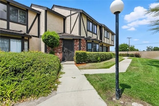 14846 Brownstone Ln, Westminster, CA 92683