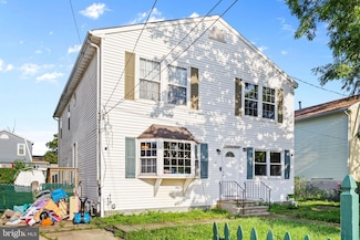 12 Orchard St, Keansburg, NJ 07734