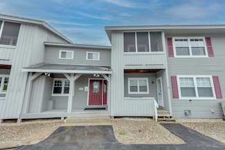 193 Main St Unit 211, North Woodstock, NH 03262
