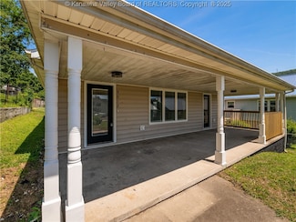 9012 Florida Ave, Marmet, WV 25315