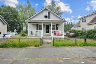 133 Hanover Ave, Pawtucket, RI 02861