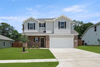 121 Kylie St, Cleburne, TX 76031