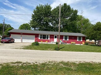 502 North St, Witt, IL 62094
