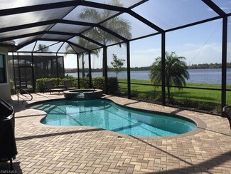 10082 Biscayne Bay Ln, Naples, FL 34120