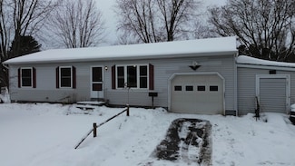 112 Meadow Rd, Milton, VT 05468