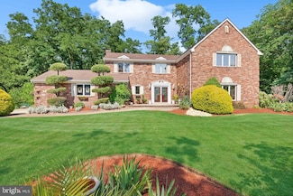 10 Red Hawk Rd N, Colts Neck, NJ 07722