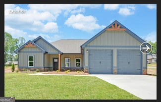 48 Crane St, Maysville, GA 30558