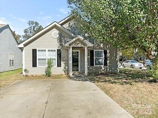 1623 Forest Stream Ct, Charlotte, NC 28213