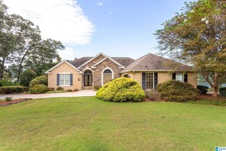 1261 Lakemont Dr S, Gadsden, AL 35907