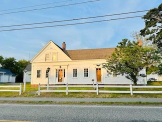 110 Depot St, Dennis Port, MA 02639