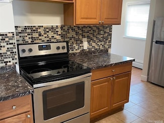 109 E Main St, Smithtown, NY 11787