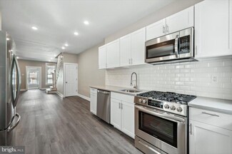 5253 N Sydenham St, Philadelphia, PA 19141