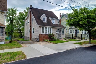 19332 Williamson Ave, Springfield Gardens, NY 11413