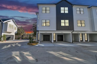 2002 Laverne Willow Ln Unit B, Houston, TX 77080